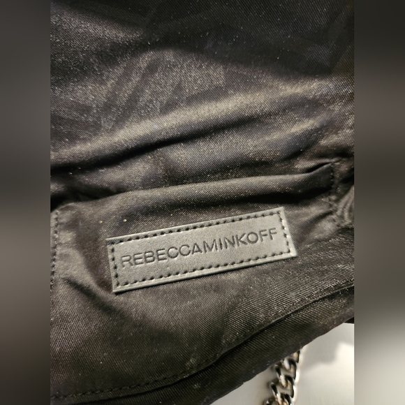 ๐คโค๏ธChevron Quilted Leather Rebecca ๐บ๐นMinkoff clutch with shoulder strap - Picture 7 of 17